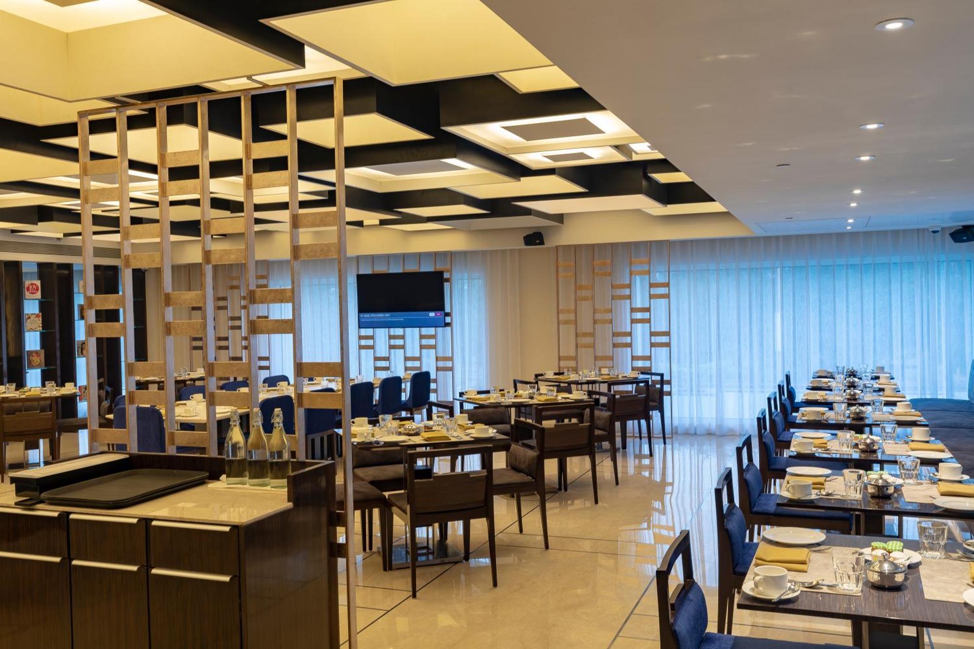 Rpj Hotel Райкот Екстериор снимка