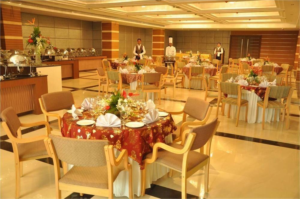 Rpj Hotel Райкот Екстериор снимка