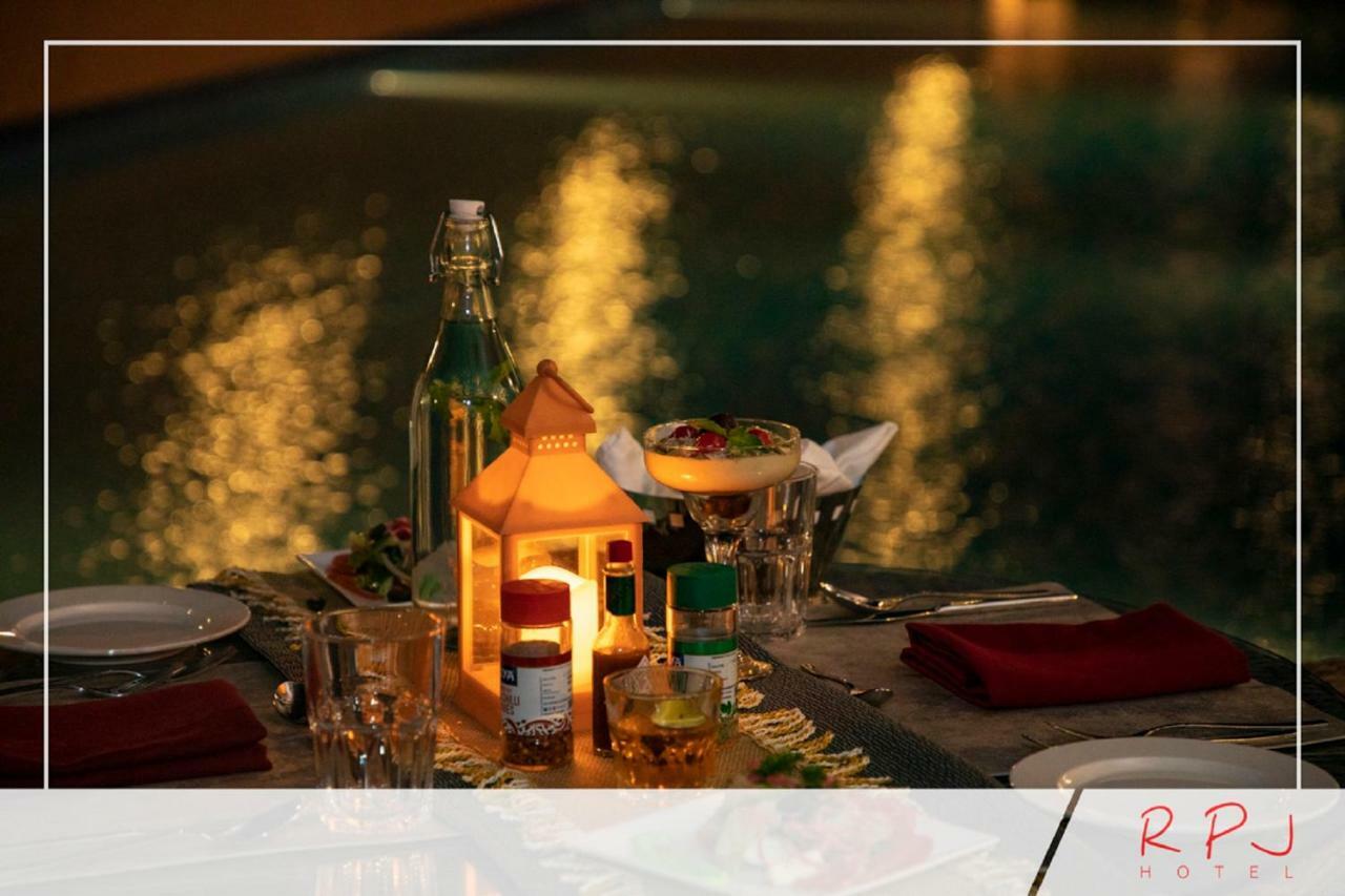 Rpj Hotel Райкот Екстериор снимка